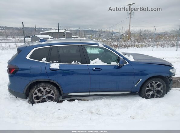 5UX53DP02N9L25664 2022 BMW X3 Blue Vista interior de 360 grados