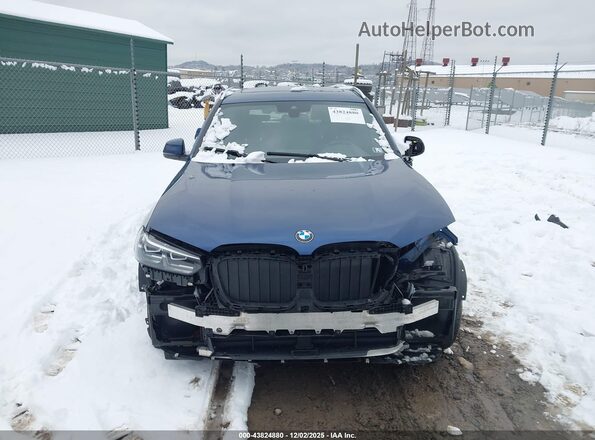 5UX53DP02N9L25664 2022 BMW X3 Blue Vista interior trasera