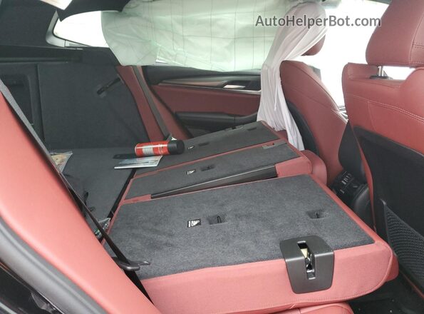 5UX53DP02R9U91172 2024 BMW X3 Black Vista interior trasera