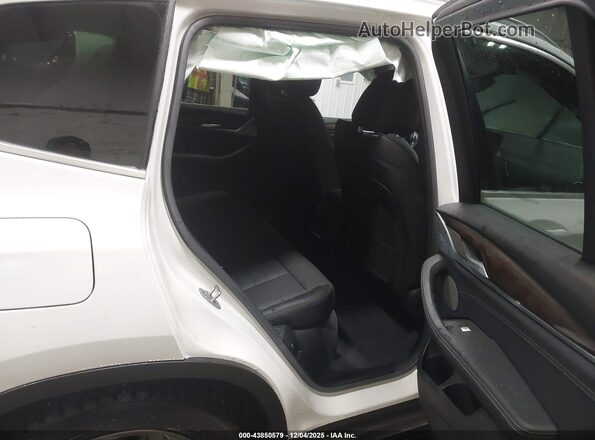 5UX53DP05R9U45108 2024 BMW X3 White 