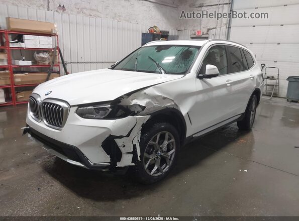 5UX53DP05R9U45108 2024 BMW X3 White 