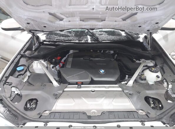 5UX53DP05R9U45108 2024 BMW X3 White 