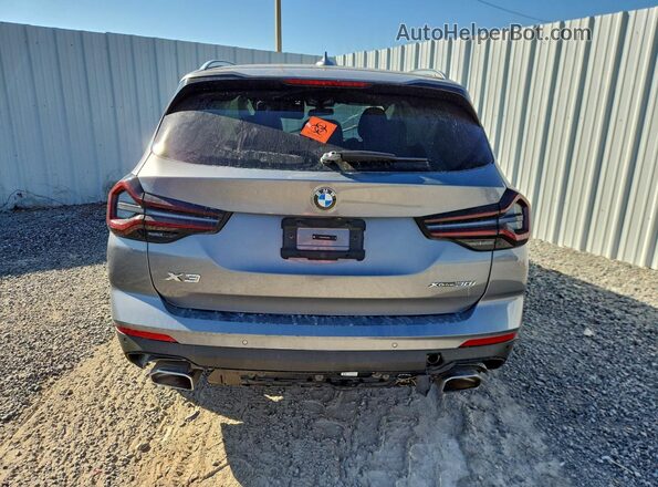 5UX53DP05R9V08112 2024 BMW X3 Gray Rear view