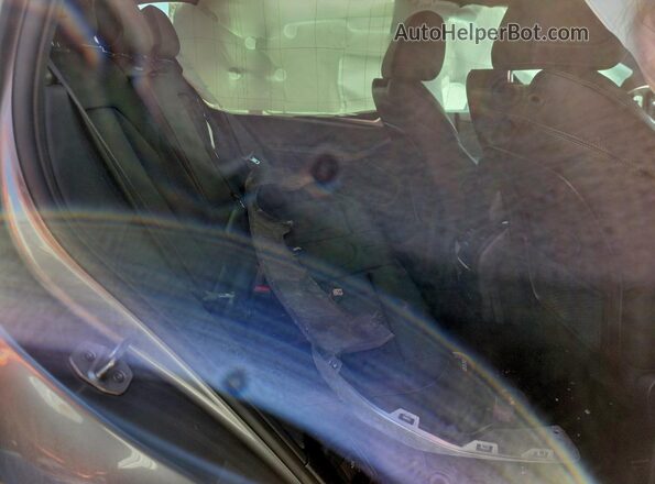 5UX53DP05R9V08112 2024 BMW X3 Gray Rear interior view