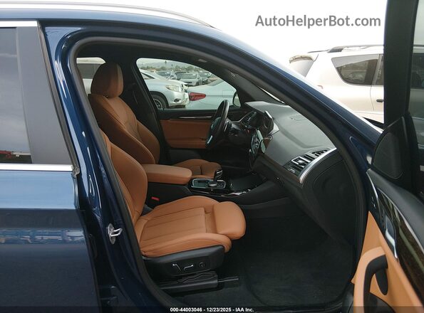 5UX53DP05R9V49548 2024 BMW X3 Blue წინა სალონის ხედი
