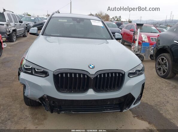 5UX53DP06R9U52956 2024 BMW X3 Light Blue ხელსაწყოთა პანელის ხედი