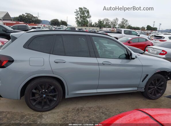 5UX53DP06R9U52956 2024 BMW X3 Light Blue უკანა სალონის ხედი