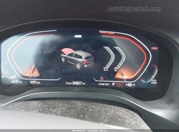 5UX53DP06R9U52956 2024 BMW X3 Light Blue უკანა სავარძლების ხედი