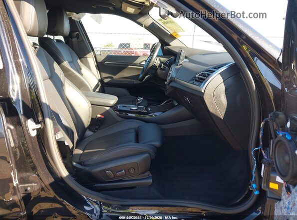 5UX53DP06R9U82491 2024 BMW X3 Черный 
