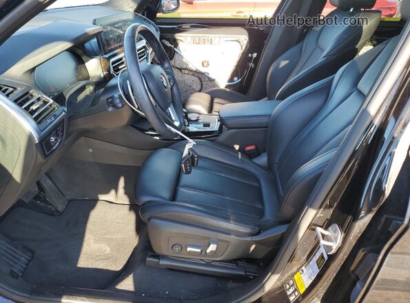 5UX53DP07P9P22175 2023 BMW X3 Black Vista interior delantera