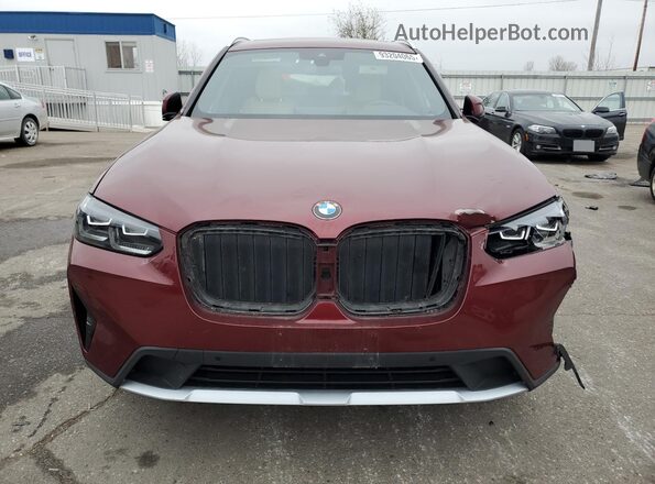 5UX53DP08N9K62621 2022 BMW X3 Maroon Widok z przodu