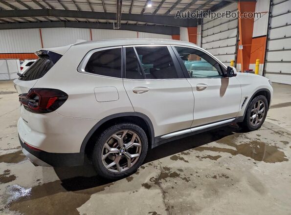5UX53DP08N9L43909 2022 BMW X3 Белый Задняя правая четверть