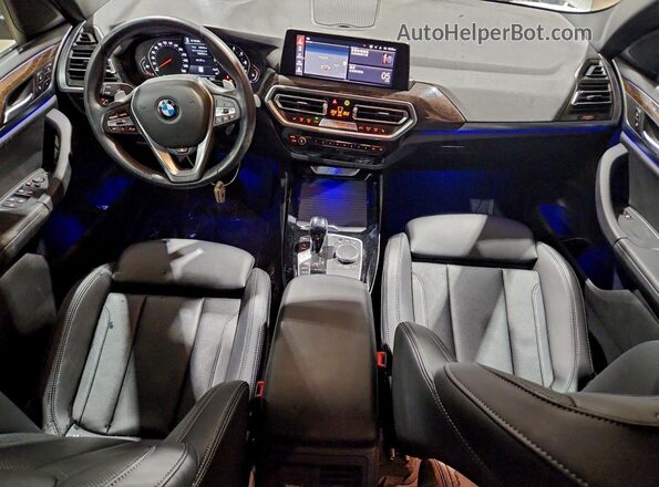 5UX53DP08N9L43909 2022 BMW X3 Белый Вид панели приборов