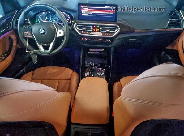 5UX53DP09R9U40994 2024 BMW X3 Белый Вид панели приборов