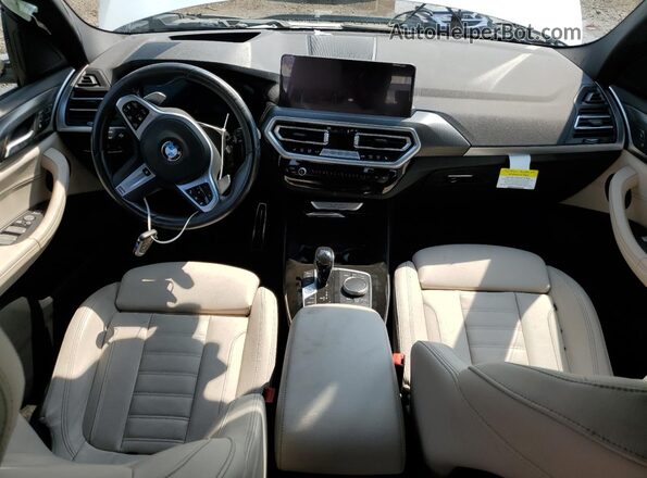 5UX53DP0XR9T84256 2024 BMW X3 White წინა პანელის ხედი