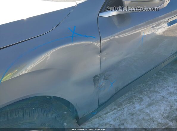 5UX53GP08S9075781 2025 BMW X3 Gray Widok z przodu