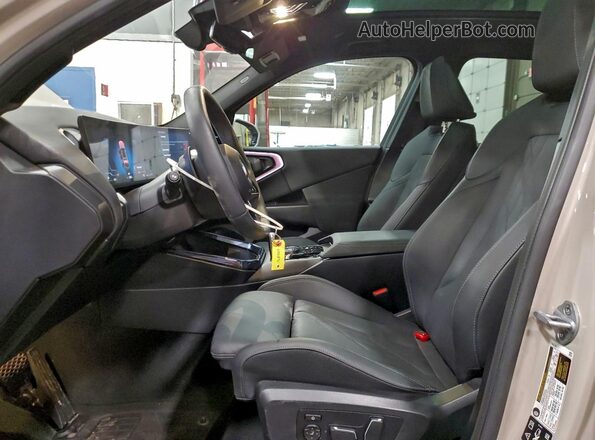 5UX53GP08S9Z74303 2025 BMW X3 White 