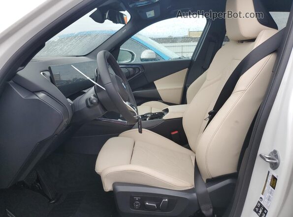 5UX53GP09S9043549 2025 BMW X3 White Սալոնի դիմացի տեսք