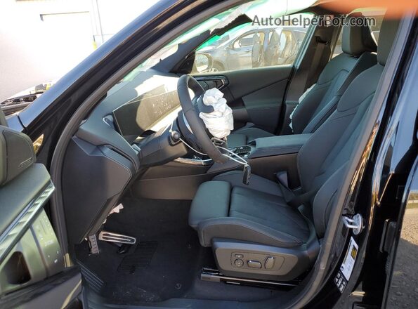 5UX53GP0XS9138640 2025 BMW X3 Black Front interior view