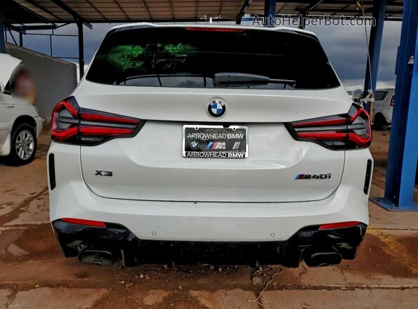 5UX83DP00R9U33171 2024 BMW X3 White უკანა ხედი
