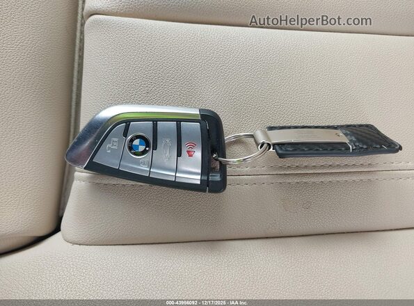 5UXCR6C00N9L85501 2022 BMW X5 Black Vista del salpicadero