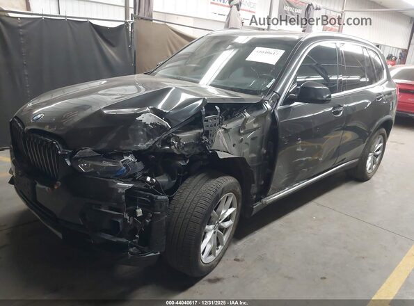 5UXCR6C01LLL76581 2020 BMW X5 Black Передня ліва чверть