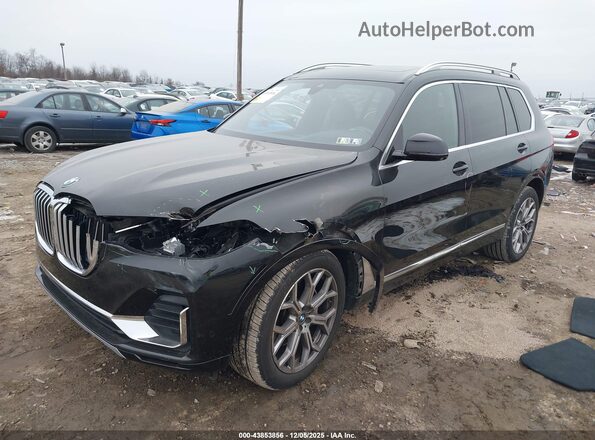 5UXCW2C01M9E40492 2021 BMW X7 Black Առջևի ձախ երեք քառորդ տեսարան