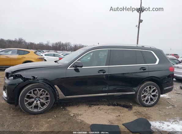 5UXCW2C01M9E40492 2021 BMW X7 Black Սալոնի 360 աստիճան տեսք