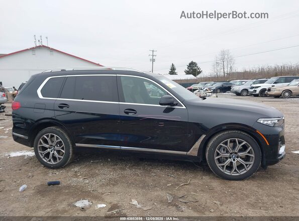 5UXCW2C01M9E40492 2021 BMW X7 Black Սալոնի հետևի տեսք