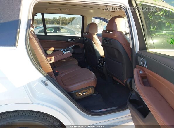 5UXCW2C02L9A03003 2020 BMW X7 White 