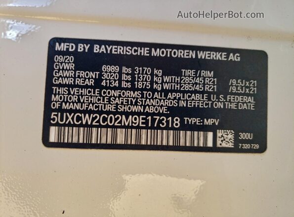 5UXCW2C02M9E17318 2021 BMW X7 White Vista de la etiqueta del VIN