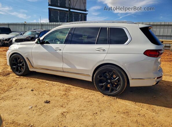 5UXCW2C02M9E17318 2021 BMW X7 White Trasero izquierdo