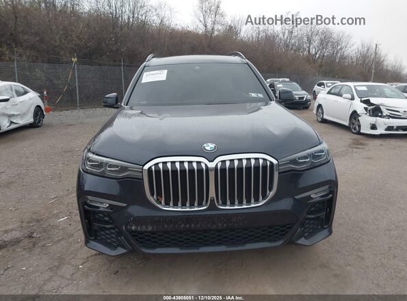 5UXCW2C02M9G00007 2021 BMW X7 Черный Вид задней части салона