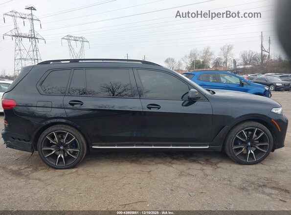 5UXCW2C02M9G00007 2021 BMW X7 Черный Панорамный вид салона 360°