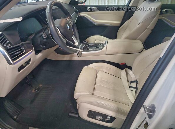 5UXCW2C02N9L52050 2022 BMW X7 White Սալոնի դիմացի տեսք