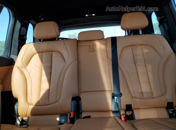 5UXCW2C03M9H54063 2021 BMW X7 Black Հետևի նստատեղերի տեսք