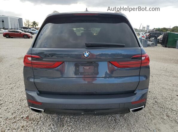 5UXCW2C03N9L14228 2022 BMW X7 Gray Vista trasera