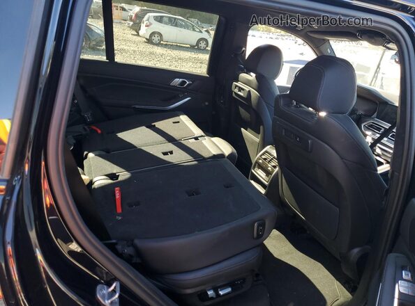 5UXCW2C03N9M16063 2022 BMW X7 Blue Вид задньої частини салону