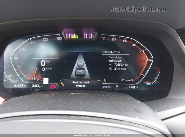 5UXCW2C05N9K98484 2022 BMW X7 Black Widok tylnych siedzeń