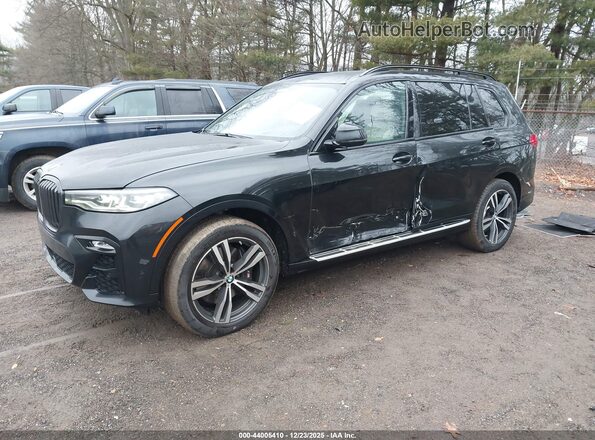 5UXCW2C05N9K98484 2022 BMW X7 Black Przód lewy