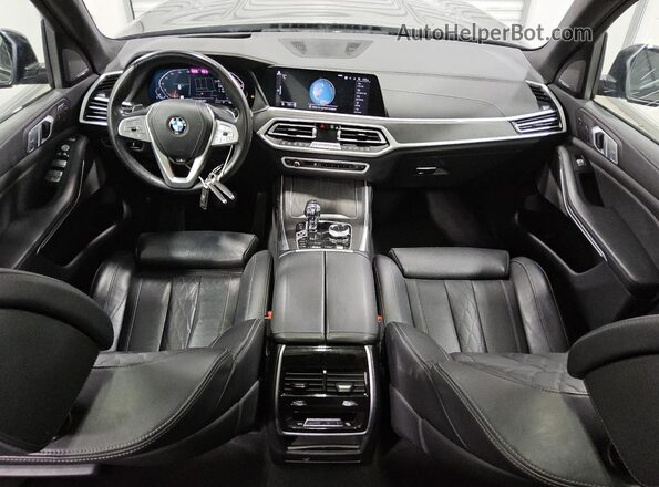 5UXCW2C06M9G93520 2021 BMW X7 Зеленый Вид панели приборов