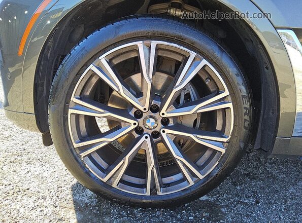 5UXCW2C06M9G93520 2021 BMW X7 Зеленый 
