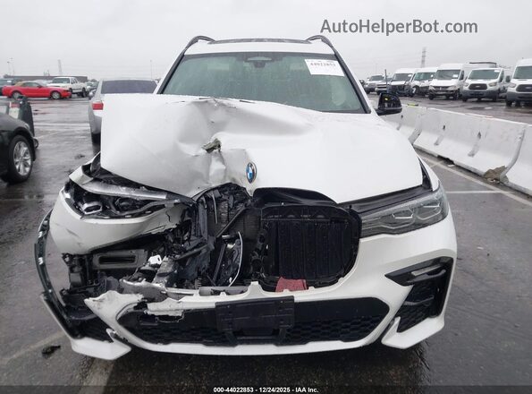 5UXCW2C06N9K70662 2022 BMW X7 Белый 