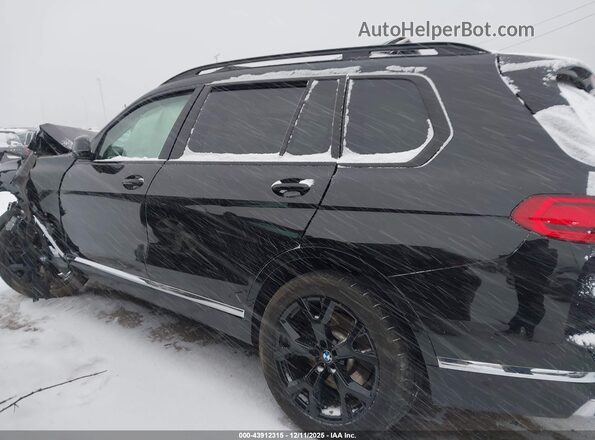 5UXCW2C07M9G50885 2021 BMW X7 Black Widok wnętrza 360 stopni
