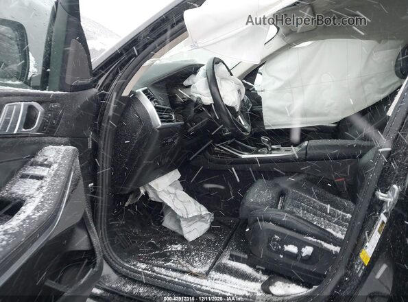 5UXCW2C07M9G50885 2021 BMW X7 Black Widok wnętrza z przodu