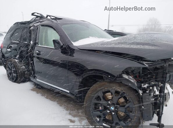 5UXCW2C07M9G50885 2021 BMW X7 Black Widok wnętrza z tyłu
