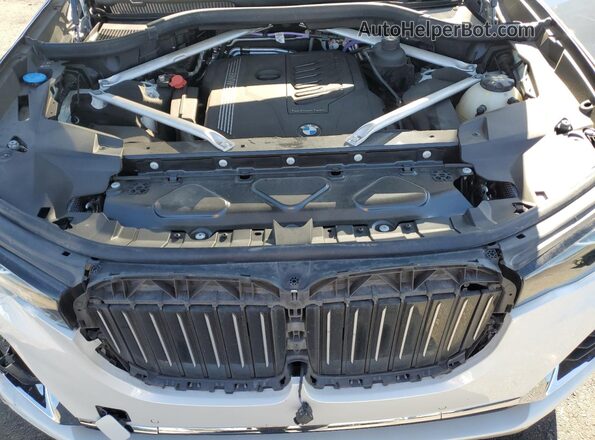 5UXCW2C0XM9F56239 2021 BMW X7 White 