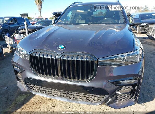5UXCW2C0XN9K72804 2022 BMW X7 Black წინა ხედი