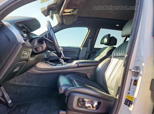5UXCX4C55KLS36330 2019 BMW X7 White Vista interior delantera
