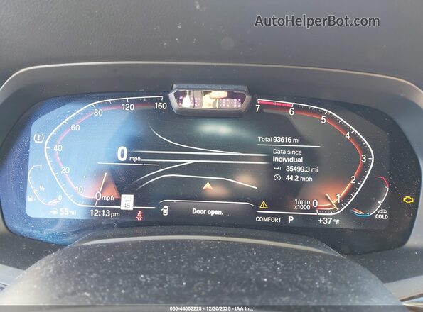 5UXCX4C55KLS38062 2019 BMW X7 White 